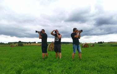 3 fotograf&oacute;w