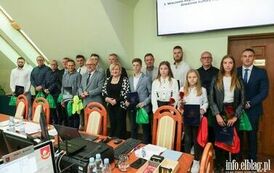 Nagrodzeni wraz z Radą Powiatu Elbląskiego